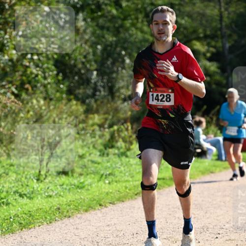 27.09.2026 - 35. Volkslauf durch das schöne Alstertal Dr. Thomas Lammeyer http://msf.ph/oto/10573621 27.09.2026 11:29:11 Laufen 1428 meine-sportfotos.de