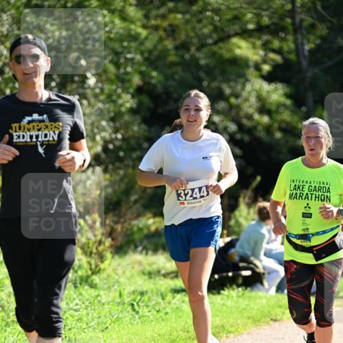 27.09.2026 - 35. Volkslauf durch das schöne Alstertal Dr. Thomas Lammeyer http://msf.ph/oto/10573715 27.09.2026 11:29:41 Laufen 3244, 0 meine-sportfotos.de