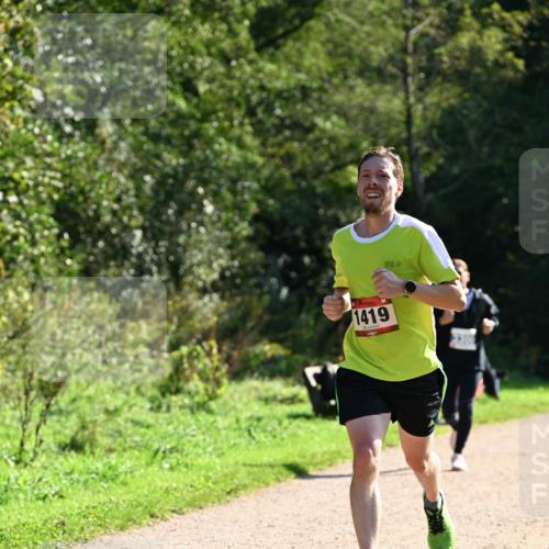 27.09.2026 - 35. Volkslauf durch das schöne Alstertal Dr. Thomas Lammeyer http://msf.ph/oto/10573784 27.09.2026 11:30:00 Laufen 1419 meine-sportfotos.de