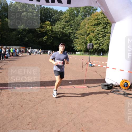 27.09.2026 - 35. Volkslauf durch das schöne Alstertal Strokosch-Dieckow http://msf.ph/oto/10573809 27.09.2026 12:25:38 Ziel 2168 meine-sportfotos.de