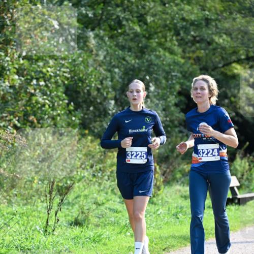 27.09.2026 - 35. Volkslauf durch das schöne Alstertal Dr. Thomas Lammeyer http://msf.ph/oto/10573981 27.09.2026 11:30:56 Laufen 3225, 3224 meine-sportfotos.de
