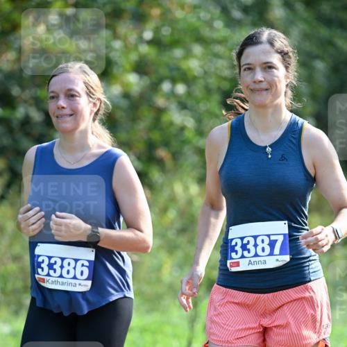 27.09.2026 - 35. Volkslauf durch das schöne Alstertal Dr. Thomas Lammeyer http://msf.ph/oto/10574130 27.09.2026 11:31:32 Laufen 3386, 3387 meine-sportfotos.de