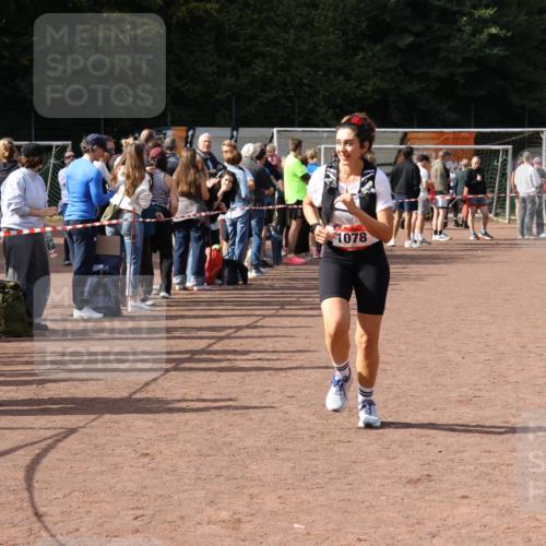 27.09.2026 - 35. Volkslauf durch das schöne Alstertal Strokosch-Dieckow http://msf.ph/oto/10574204 27.09.2026 12:27:24 Ziel 1078 meine-sportfotos.de