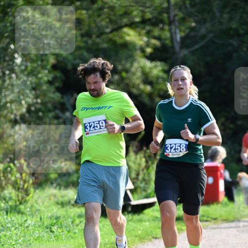 27.09.2026 - 35. Volkslauf durch das schöne Alstertal Dr. Thomas Lammeyer http://msf.ph/oto/10574211 27.09.2026 11:31:48 Laufen 3259, 3258 meine-sportfotos.de
