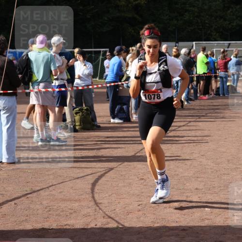 27.09.2026 - 35. Volkslauf durch das schöne Alstertal Strokosch-Dieckow http://msf.ph/oto/10574242 27.09.2026 12:27:25 Ziel 1078 meine-sportfotos.de