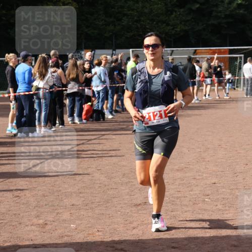27.09.2026 - 35. Volkslauf durch das schöne Alstertal Strokosch-Dieckow http://msf.ph/oto/10574322 27.09.2026 12:27:43 Ziel 2121 meine-sportfotos.de