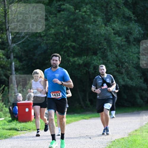 27.09.2026 - 35. Volkslauf durch das schöne Alstertal Dr. Thomas Lammeyer http://msf.ph/oto/10574335 27.09.2026 11:32:18 Laufen 3105, 1432, 3963 meine-sportfotos.de