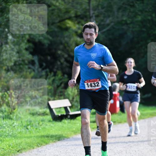 27.09.2026 - 35. Volkslauf durch das schöne Alstertal Dr. Thomas Lammeyer http://msf.ph/oto/10574350 27.09.2026 11:32:20 Laufen 1432 meine-sportfotos.de