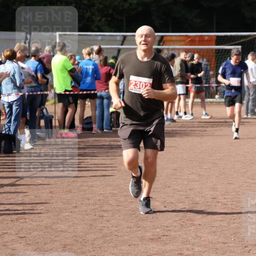 27.09.2026 - 35. Volkslauf durch das schöne Alstertal Strokosch-Dieckow http://msf.ph/oto/10574361 27.09.2026 12:28:11 Ziel 2018, 2062, 2063, 2258, 2302 meine-sportfotos.de