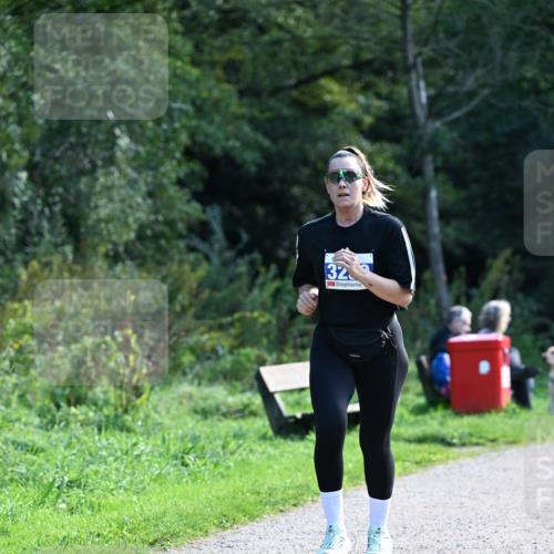 27.09.2026 - 35. Volkslauf durch das schöne Alstertal Dr. Thomas Lammeyer http://msf.ph/oto/10574388 27.09.2026 11:32:27 Laufen 32 meine-sportfotos.de