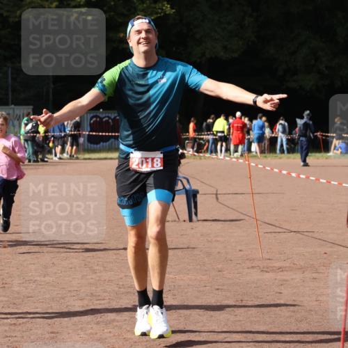 27.09.2026 - 35. Volkslauf durch das schöne Alstertal Strokosch-Dieckow http://msf.ph/oto/10574411 27.09.2026 12:28:14 Ziel 2018, 2062, 2063, 2258, 2302 meine-sportfotos.de