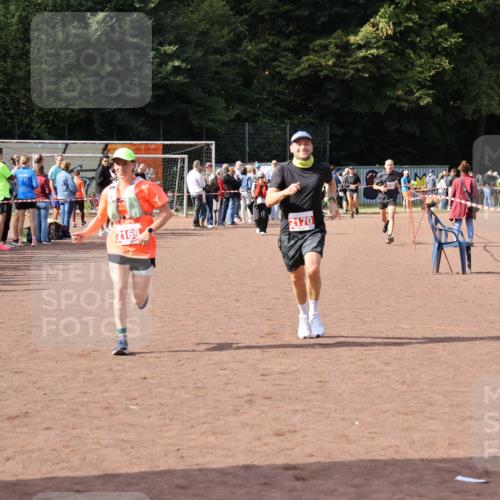 27.09.2026 - 35. Volkslauf durch das schöne Alstertal Strokosch-Dieckow http://msf.ph/oto/10574538 27.09.2026 12:28:45 Ziel 2169, 2170, 2360 meine-sportfotos.de