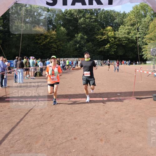 27.09.2026 - 35. Volkslauf durch das schöne Alstertal Strokosch-Dieckow http://msf.ph/oto/10574591 27.09.2026 12:28:46 Ziel 2169, 2170, 2360 meine-sportfotos.de
