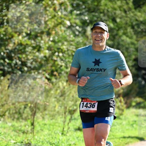 27.09.2026 - 35. Volkslauf durch das schöne Alstertal Dr. Thomas Lammeyer http://msf.ph/oto/10574621 27.09.2026 11:33:33 Laufen 1436 meine-sportfotos.de