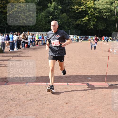 27.09.2026 - 35. Volkslauf durch das schöne Alstertal Strokosch-Dieckow http://msf.ph/oto/10574662 27.09.2026 12:28:53 Ziel 1075, 2360 meine-sportfotos.de