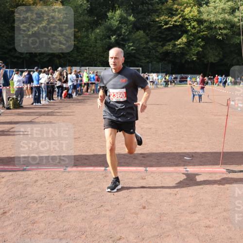 27.09.2026 - 35. Volkslauf durch das schöne Alstertal Strokosch-Dieckow http://msf.ph/oto/10574666 27.09.2026 12:28:53 Ziel 1075, 2360 meine-sportfotos.de