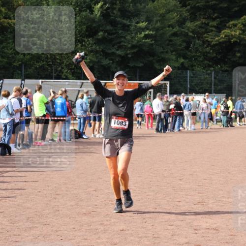 27.09.2026 - 35. Volkslauf durch das schöne Alstertal Strokosch-Dieckow http://msf.ph/oto/10574803 27.09.2026 12:29:03 Ziel 1093 meine-sportfotos.de