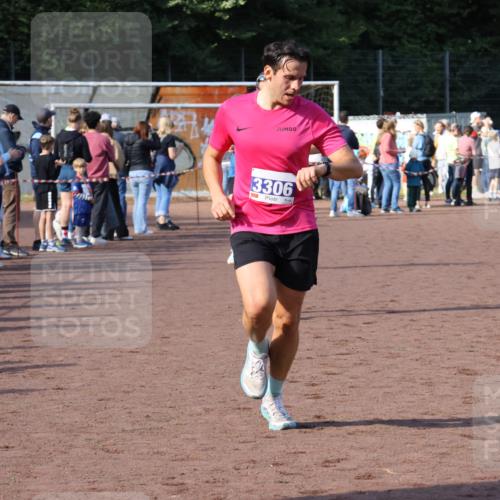 27.09.2026 - 35. Volkslauf durch das schöne Alstertal Strokosch-Dieckow http://msf.ph/oto/10574806 27.09.2026 11:20:20 Ziel 3166, 3306, 3380 meine-sportfotos.de