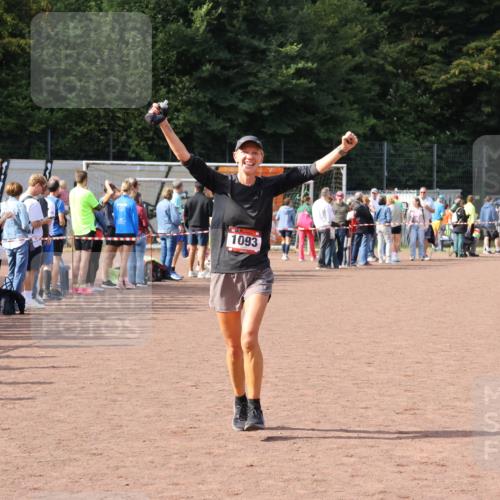 27.09.2026 - 35. Volkslauf durch das schöne Alstertal Strokosch-Dieckow http://msf.ph/oto/10574808 27.09.2026 12:29:03 Ziel 1093 meine-sportfotos.de