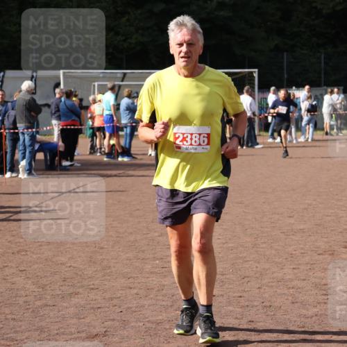 27.09.2026 - 35. Volkslauf durch das schöne Alstertal Strokosch-Dieckow http://msf.ph/oto/10574998 27.09.2026 12:34:02 Ziel 2236, 2386 meine-sportfotos.de