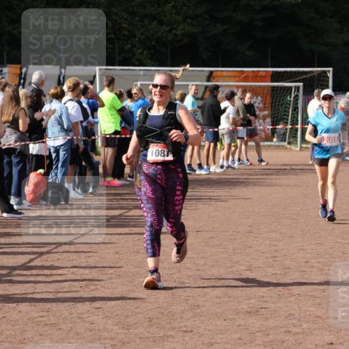 27.09.2026 - 35. Volkslauf durch das schöne Alstertal Strokosch-Dieckow http://msf.ph/oto/10575044 27.09.2026 12:29:34 Ziel 1081, 2055 meine-sportfotos.de