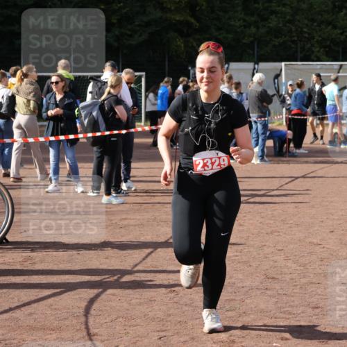 27.09.2026 - 35. Volkslauf durch das schöne Alstertal Strokosch-Dieckow http://msf.ph/oto/10575057 27.09.2026 12:34:16 Ziel 2329 meine-sportfotos.de