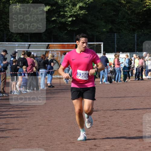 27.09.2026 - 35. Volkslauf durch das schöne Alstertal Strokosch-Dieckow http://msf.ph/oto/10575066 27.09.2026 11:20:20 Ziel 3166, 3306, 3380 meine-sportfotos.de