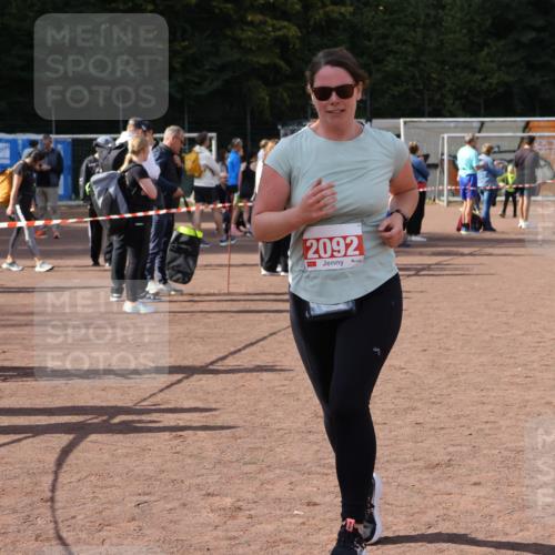 27.09.2026 - 35. Volkslauf durch das schöne Alstertal Strokosch-Dieckow http://msf.ph/oto/10575111 27.09.2026 12:34:30 Ziel 2092 meine-sportfotos.de