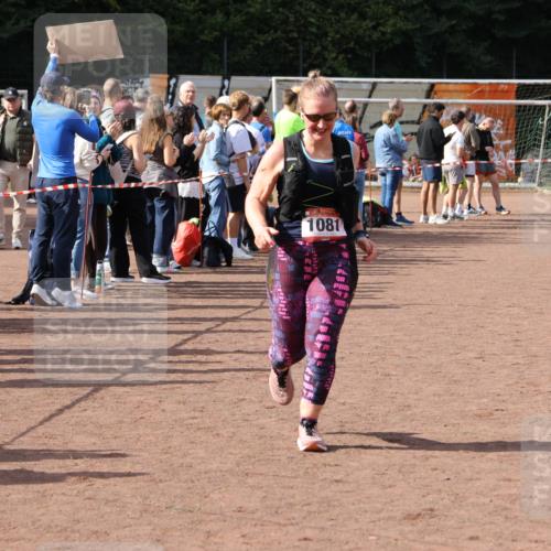 27.09.2026 - 35. Volkslauf durch das schöne Alstertal Strokosch-Dieckow http://msf.ph/oto/10575135 27.09.2026 12:29:35 Ziel 1081, 2055 meine-sportfotos.de