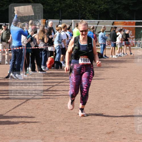 27.09.2026 - 35. Volkslauf durch das schöne Alstertal Strokosch-Dieckow http://msf.ph/oto/10575154 27.09.2026 12:29:35 Ziel 1081, 2055 meine-sportfotos.de