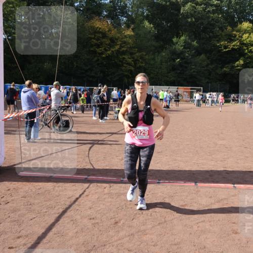 27.09.2026 - 35. Volkslauf durch das schöne Alstertal Strokosch-Dieckow http://msf.ph/oto/10575217 27.09.2026 12:34:51 Ziel 2029, 2030, 2252, 2263 meine-sportfotos.de