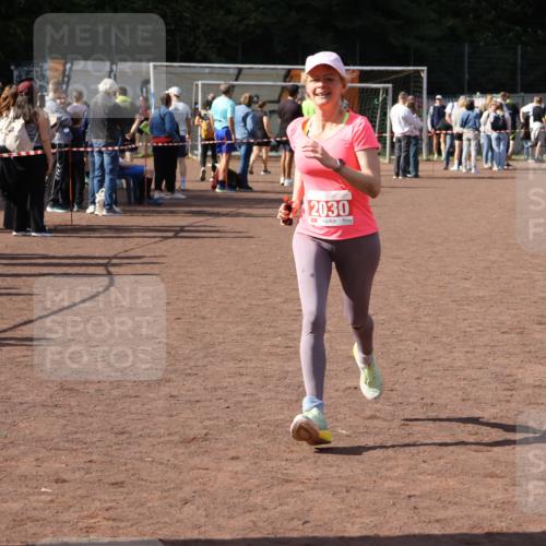 27.09.2026 - 35. Volkslauf durch das schöne Alstertal Strokosch-Dieckow http://msf.ph/oto/10575265 27.09.2026 12:34:59 Ziel 2030 meine-sportfotos.de