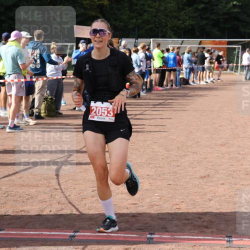 27.09.2026 - 35. Volkslauf durch das schöne Alstertal Strokosch-Dieckow http://msf.ph/oto/10575571 27.09.2026 12:29:45 Ziel 2000, 2053 meine-sportfotos.de