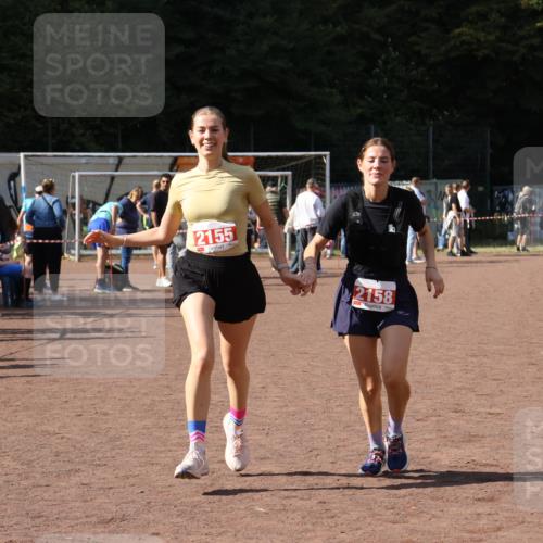 27.09.2026 - 35. Volkslauf durch das schöne Alstertal Strokosch-Dieckow http://msf.ph/oto/10575640 27.09.2026 12:36:24 Ziel 2155, 2158 meine-sportfotos.de
