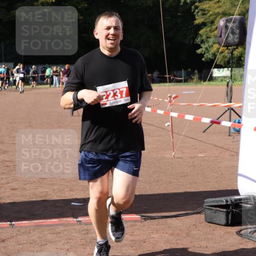 27.09.2026 - 35. Volkslauf durch das schöne Alstertal Strokosch-Dieckow http://msf.ph/oto/10575691 27.09.2026 12:36:51 Ziel 2237, 2968 meine-sportfotos.de