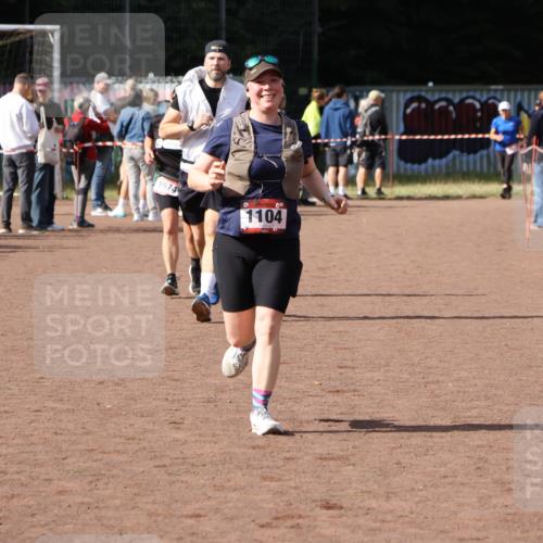 27.09.2026 - 35. Volkslauf durch das schöne Alstertal Strokosch-Dieckow http://msf.ph/oto/10575920 27.09.2026 12:30:19 Ziel 1074, 1104, 2398 meine-sportfotos.de