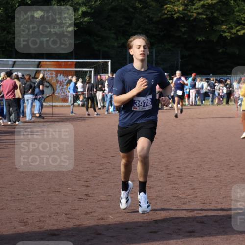 27.09.2026 - 35. Volkslauf durch das schöne Alstertal Strokosch-Dieckow http://msf.ph/oto/10576041 27.09.2026 11:20:01 Ziel 3398, 3978 meine-sportfotos.de
