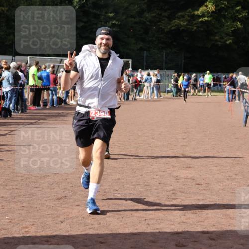27.09.2026 - 35. Volkslauf durch das schöne Alstertal Strokosch-Dieckow http://msf.ph/oto/10576137 27.09.2026 12:30:25 Ziel 1074, 1104, 2398 meine-sportfotos.de
