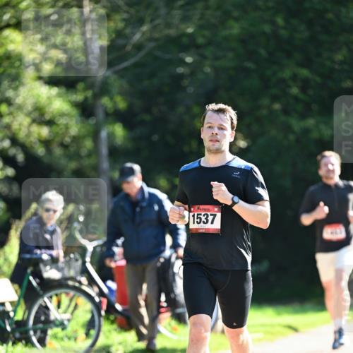 27.09.2026 - 35. Volkslauf durch das schöne Alstertal Dr. Thomas Lammeyer http://msf.ph/oto/10576146 27.09.2026 11:41:24 Laufen 1537 meine-sportfotos.de