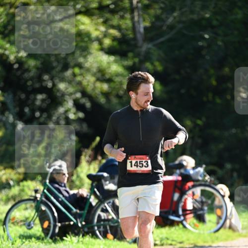 27.09.2026 - 35. Volkslauf durch das schöne Alstertal Dr. Thomas Lammeyer http://msf.ph/oto/10576163 27.09.2026 11:41:27 Laufen 1453 meine-sportfotos.de