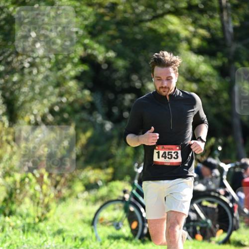 27.09.2026 - 35. Volkslauf durch das schöne Alstertal Dr. Thomas Lammeyer http://msf.ph/oto/10576169 27.09.2026 11:41:27 Laufen 1453 meine-sportfotos.de