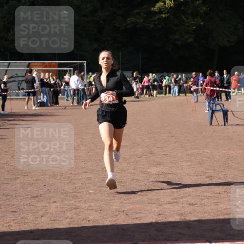 27.09.2026 - 35. Volkslauf durch das schöne Alstertal Strokosch-Dieckow http://msf.ph/oto/10576243 27.09.2026 12:38:10 Ziel 2341 meine-sportfotos.de