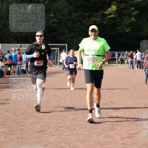 27.09.2026 - 35. Volkslauf durch das schöne Alstertal Strokosch-Dieckow http://msf.ph/oto/10576373 27.09.2026 12:30:44 Ziel 1072, 1647, 2080, 2230, 2234 meine-sportfotos.de