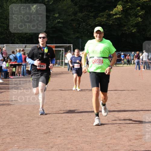27.09.2026 - 35. Volkslauf durch das schöne Alstertal Strokosch-Dieckow http://msf.ph/oto/10576380 27.09.2026 12:30:44 Ziel 1072, 1647, 2080, 2230, 2234 meine-sportfotos.de
