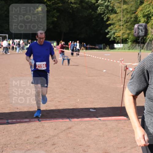 27.09.2026 - 35. Volkslauf durch das schöne Alstertal Strokosch-Dieckow http://msf.ph/oto/10576485 27.09.2026 12:38:33 Ziel 1092, 2194 meine-sportfotos.de