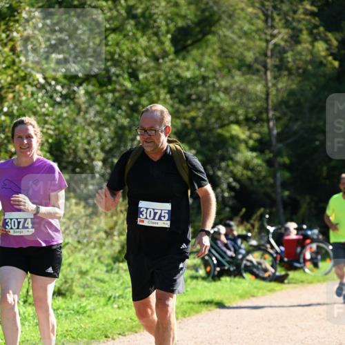 27.09.2026 - 35. Volkslauf durch das schöne Alstertal Dr. Thomas Lammeyer http://msf.ph/oto/10576505 27.09.2026 11:44:44 Laufen 3074, 3075 meine-sportfotos.de