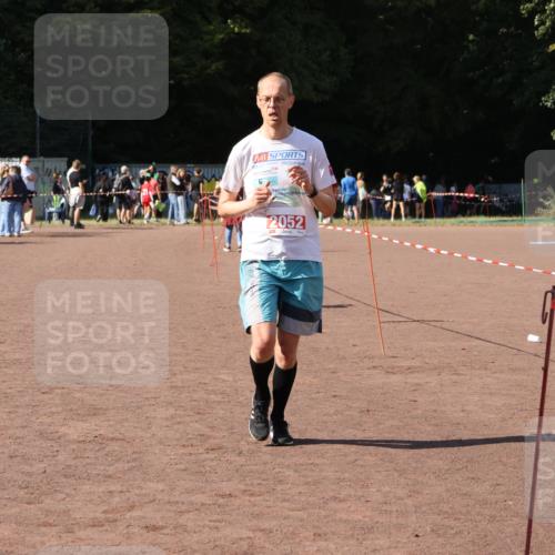 27.09.2026 - 35. Volkslauf durch das schöne Alstertal Strokosch-Dieckow http://msf.ph/oto/10576523 27.09.2026 12:38:55 Ziel 2052 meine-sportfotos.de