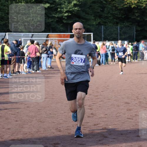 27.09.2026 - 35. Volkslauf durch das schöne Alstertal Strokosch-Dieckow http://msf.ph/oto/10576575 27.09.2026 11:19:55 Ziel 3057, 3978 meine-sportfotos.de