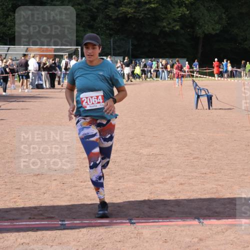 27.09.2026 - 35. Volkslauf durch das schöne Alstertal Strokosch-Dieckow http://msf.ph/oto/10576663 27.09.2026 12:39:21 Ziel 2064, 2105, 2486 meine-sportfotos.de