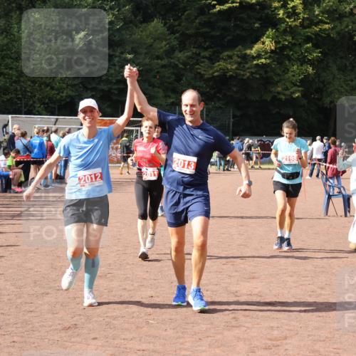 27.09.2026 - 35. Volkslauf durch das schöne Alstertal Strokosch-Dieckow http://msf.ph/oto/10576804 27.09.2026 12:31:16 Ziel 1086, 1649, 2011, 2012, 2013, 2198, 2310 meine-sportfotos.de